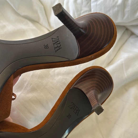 Zara Women's Tan Suede Mules - Picture 5 of 5